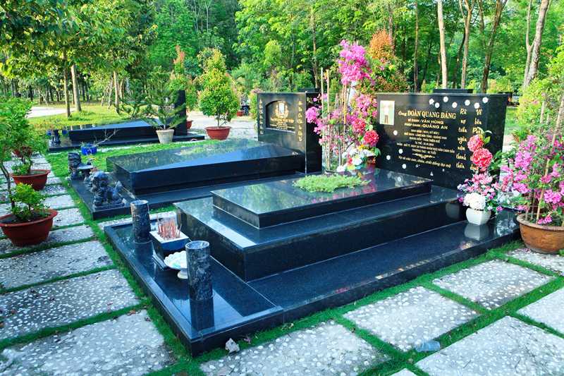 Khung cảnh mộ đơn khu B nghĩa trang Chánh Phú Hòa